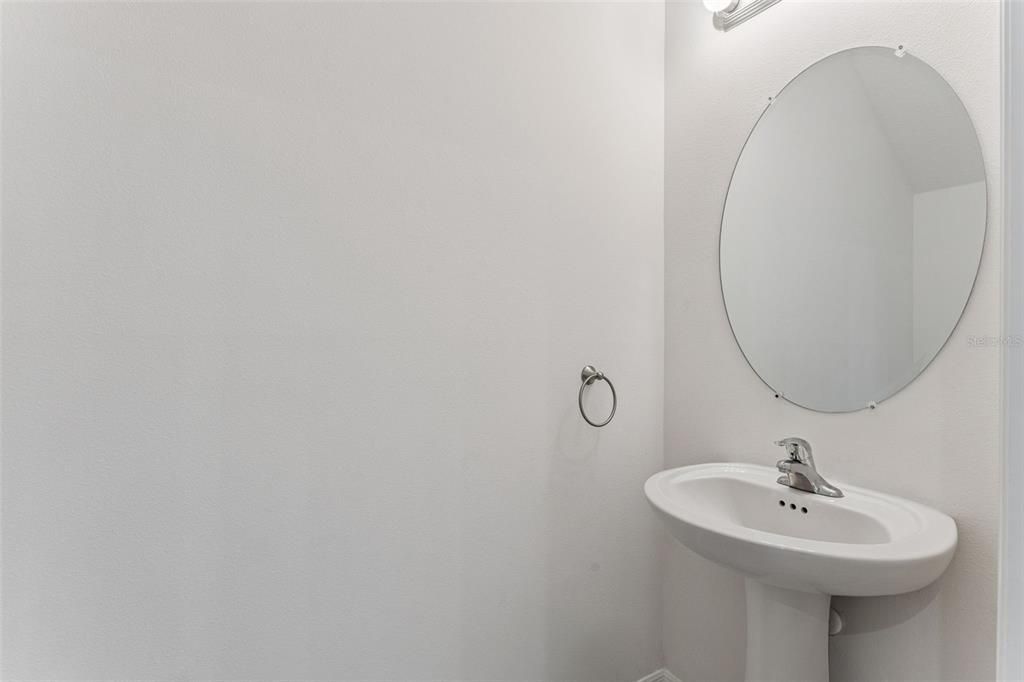 На продажу: $349,900 (3 спален, 2 ванн, 1359 Квадратных фут)