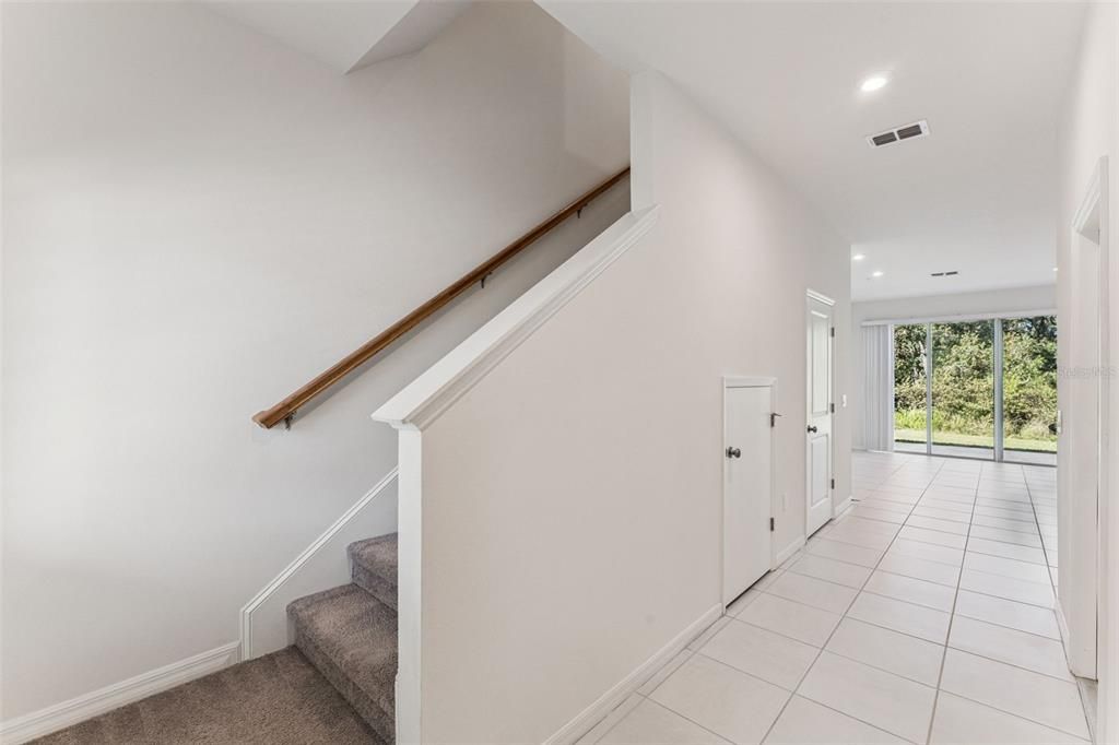 На продажу: $349,900 (3 спален, 2 ванн, 1359 Квадратных фут)