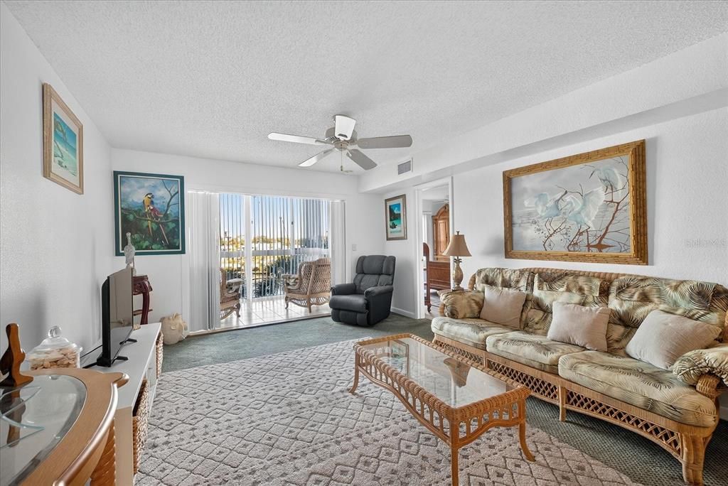 En Venta: $155,000 (1 camas, 1 baños, 806 Pies cuadrados)