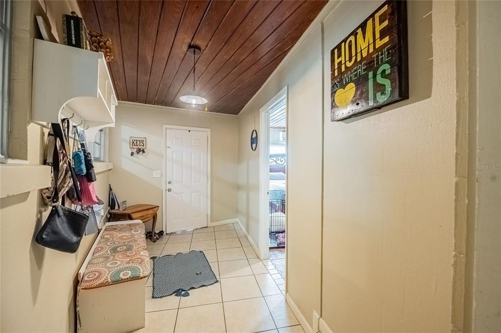 Active With Contract: $320,000 (4 beds, 2 baths, 2040 Square Feet)