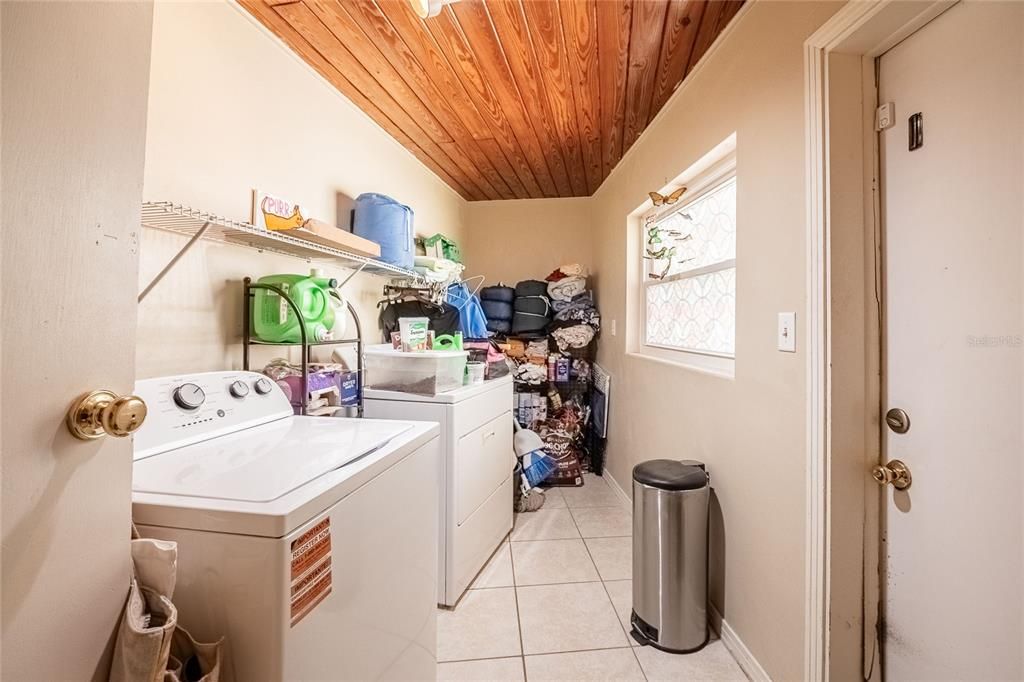 Active With Contract: $320,000 (4 beds, 2 baths, 2040 Square Feet)