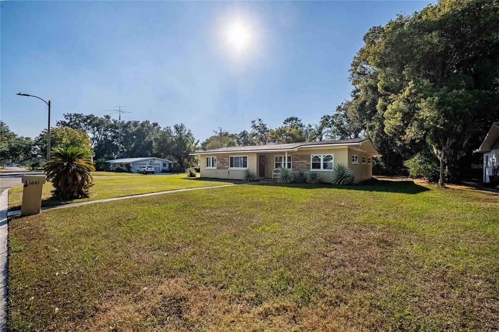 Active With Contract: $320,000 (4 beds, 2 baths, 2040 Square Feet)