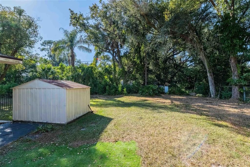 Active With Contract: $320,000 (4 beds, 2 baths, 2040 Square Feet)