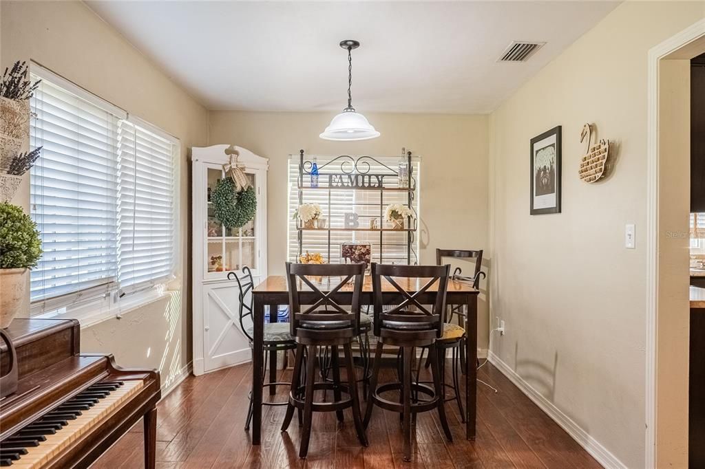 Active With Contract: $320,000 (4 beds, 2 baths, 2040 Square Feet)