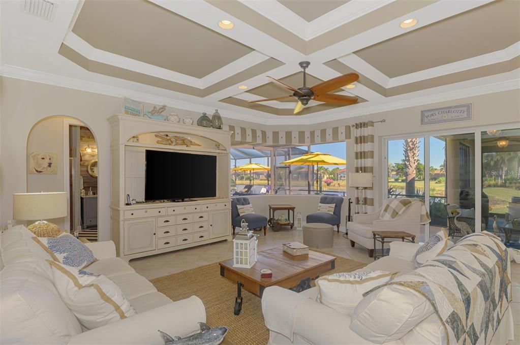 En Venta: $649,000 (4 camas, 3 baños, 2522 Pies cuadrados)