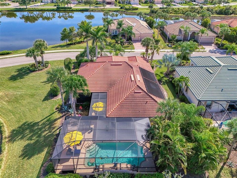 En Venta: $649,000 (4 camas, 3 baños, 2522 Pies cuadrados)