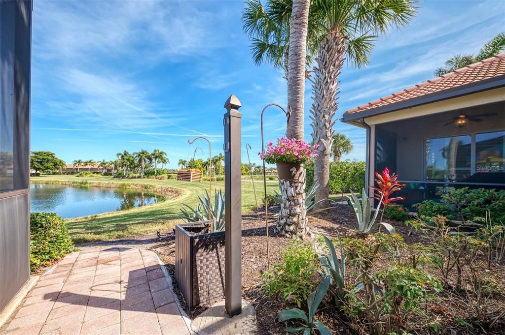 En Venta: $649,000 (4 camas, 3 baños, 2522 Pies cuadrados)