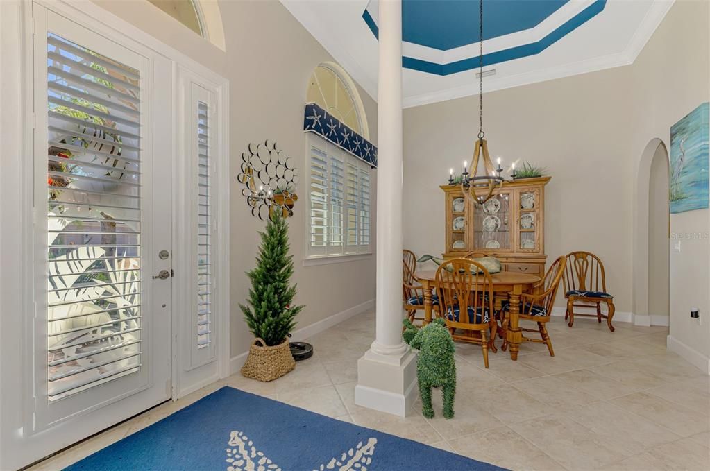 En Venta: $649,000 (4 camas, 3 baños, 2522 Pies cuadrados)