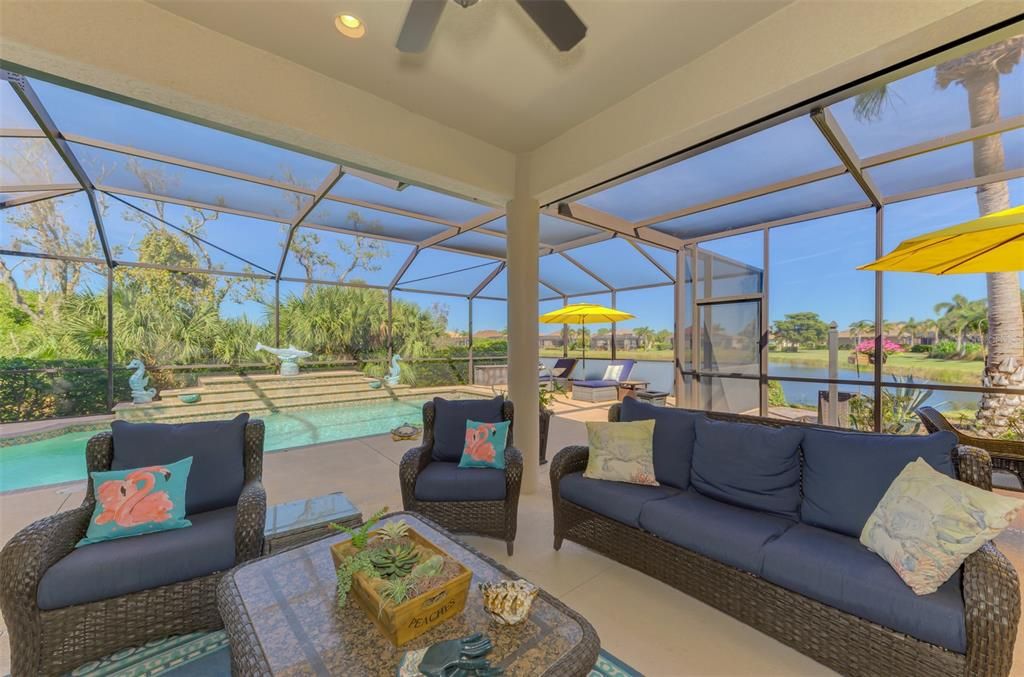 En Venta: $649,000 (4 camas, 3 baños, 2522 Pies cuadrados)