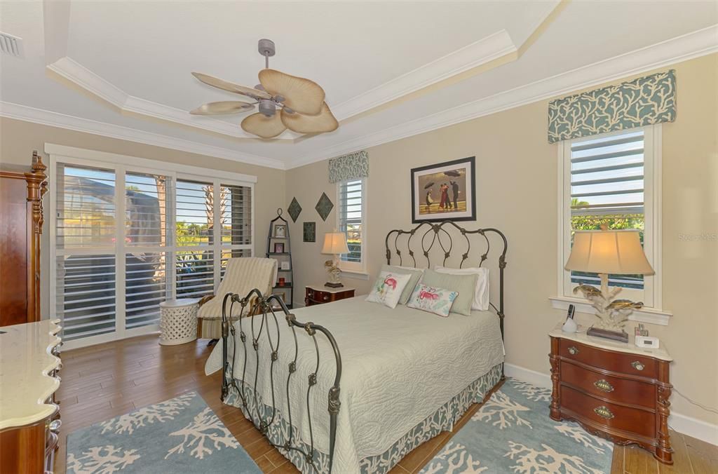 En Venta: $649,000 (4 camas, 3 baños, 2522 Pies cuadrados)