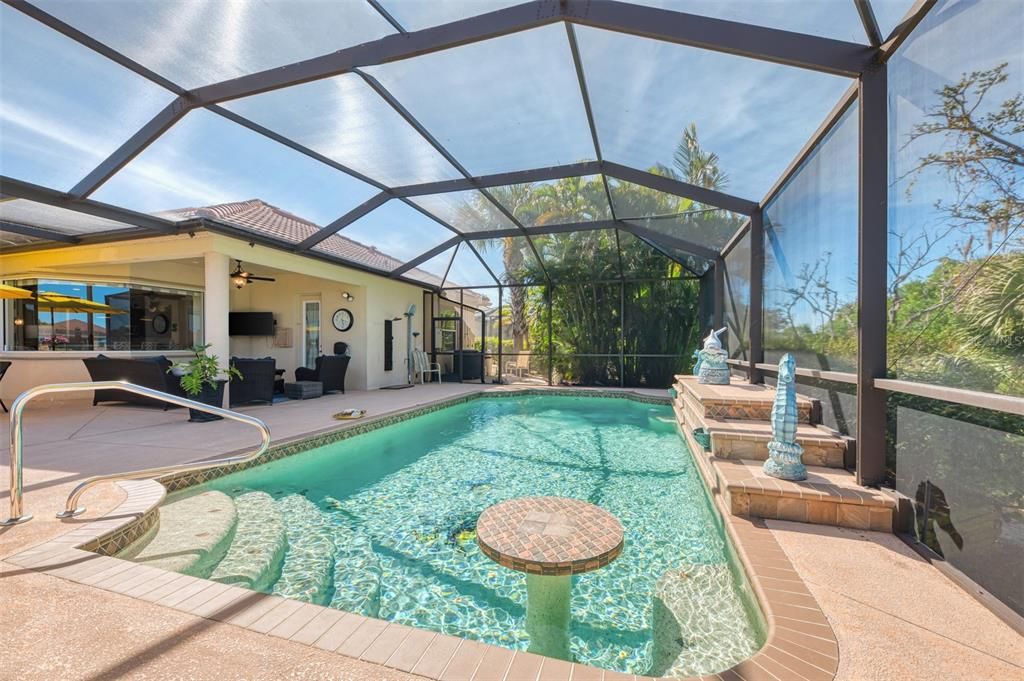 En Venta: $649,000 (4 camas, 3 baños, 2522 Pies cuadrados)