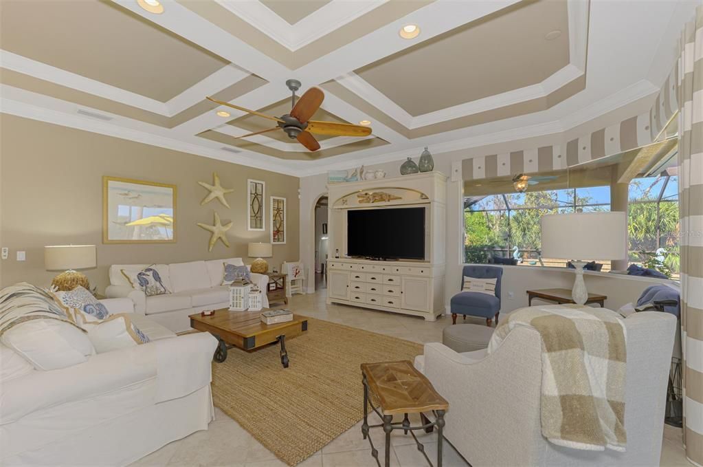 En Venta: $649,000 (4 camas, 3 baños, 2522 Pies cuadrados)