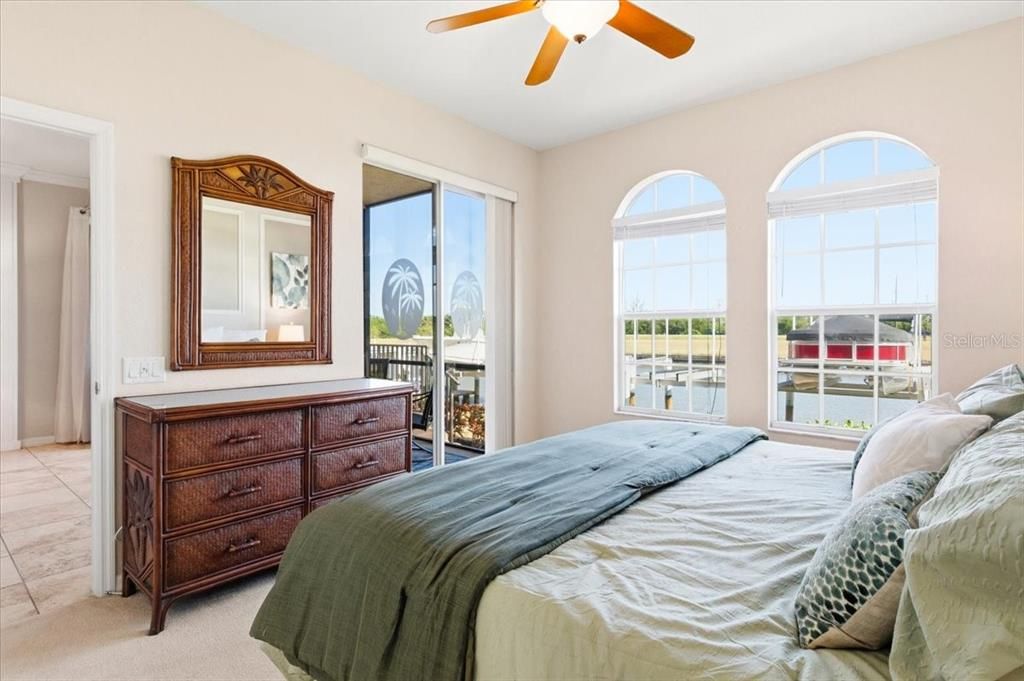 待售: $399,999 (3 贝兹, 2 浴室, 1596 平方英尺)