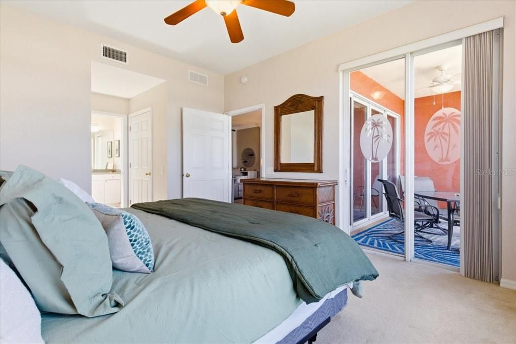 待售: $399,999 (3 贝兹, 2 浴室, 1596 平方英尺)