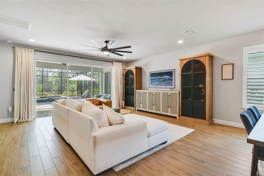 待售: $867,500 (5 贝兹, 3 浴室, 3268 平方英尺)