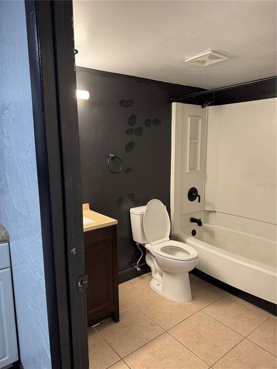 В аренду: $1,500 (2 спален, 1 ванн, 900 Квадратных фут)