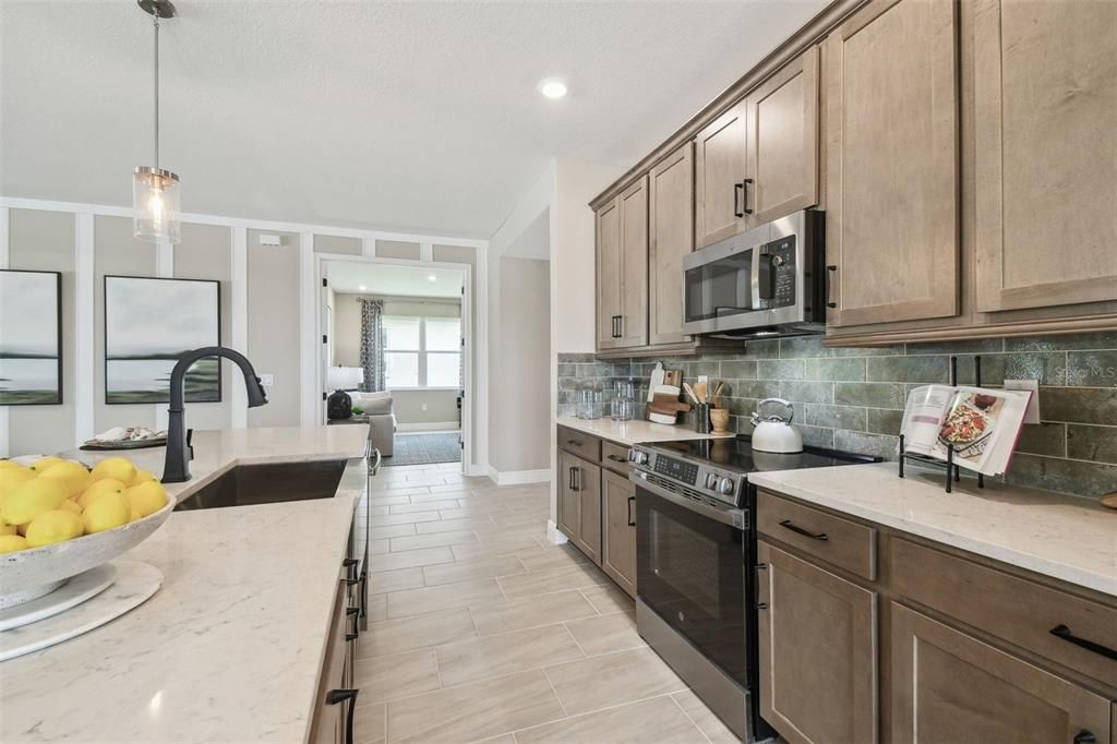 待售: $499,990 (4 贝兹, 3 浴室, 2786 平方英尺)