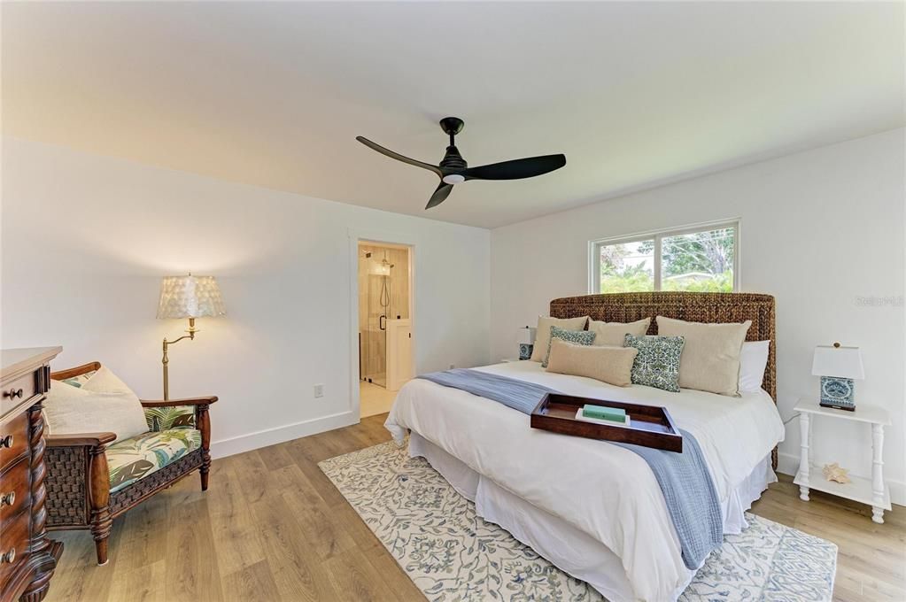 На продажу: $789,000 (3 спален, 2 ванн, 1400 Квадратных фут)