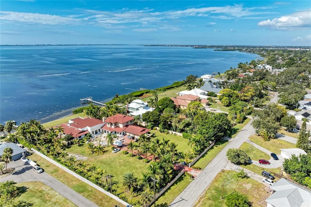 На продажу: $789,000 (3 спален, 2 ванн, 1400 Квадратных фут)