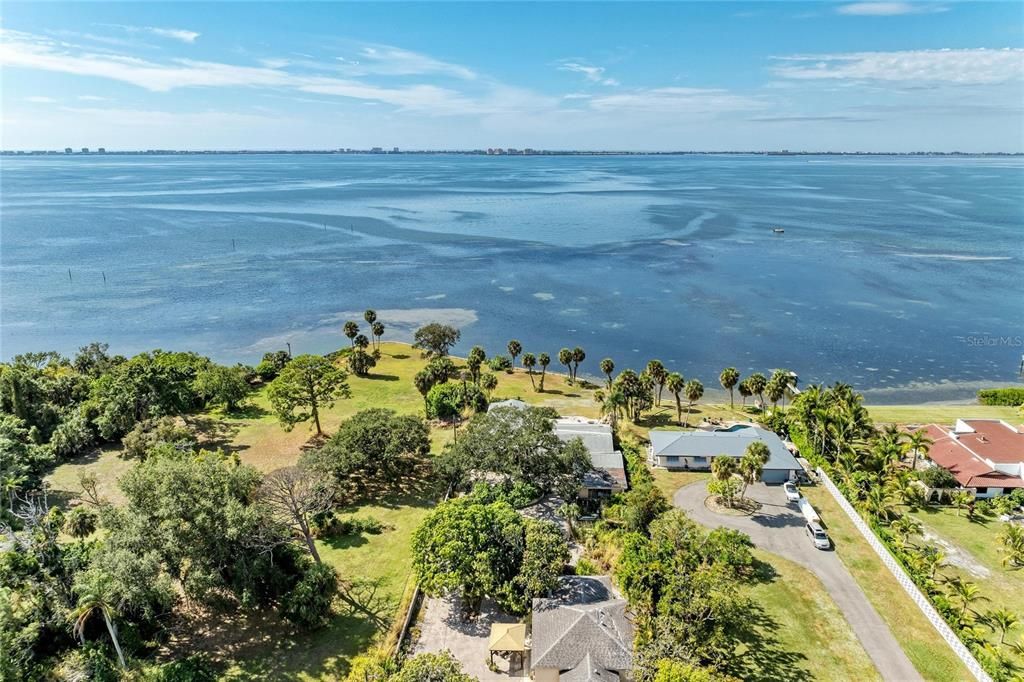 На продажу: $789,000 (3 спален, 2 ванн, 1400 Квадратных фут)