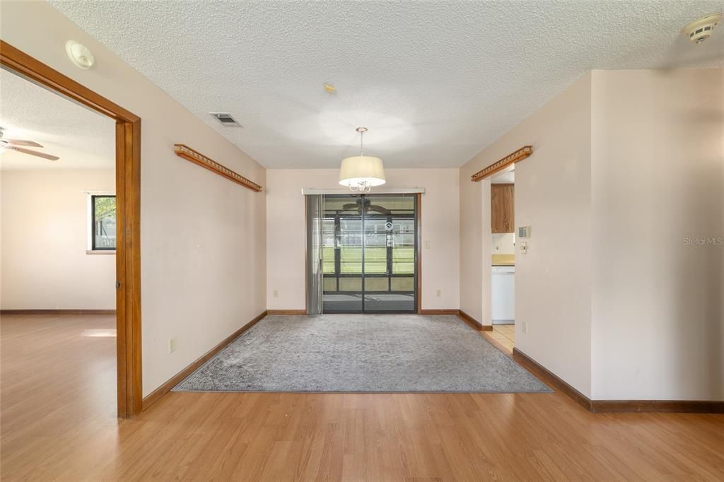 En Renta: $1,350 (2 camas, 2 baños, 1144 Pies cuadrados)