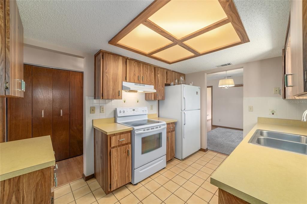 En Renta: $1,350 (2 camas, 2 baños, 1144 Pies cuadrados)