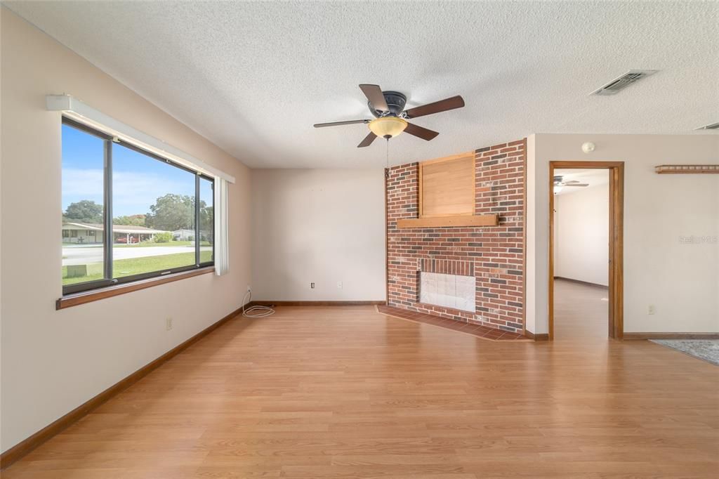 En Renta: $1,350 (2 camas, 2 baños, 1144 Pies cuadrados)