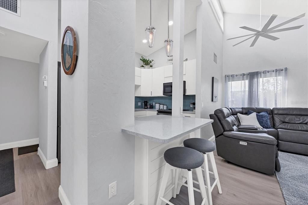 En Venta: $289,000 (2 camas, 2 baños, 1228 Pies cuadrados)