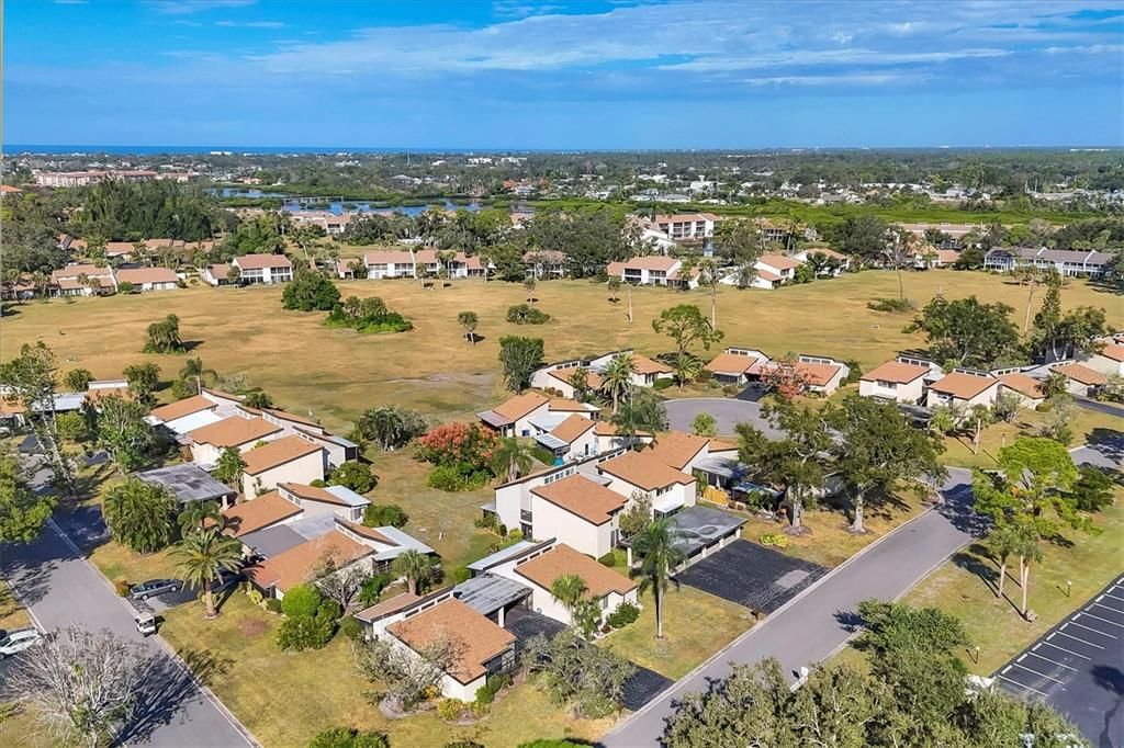 En Venta: $289,000 (2 camas, 2 baños, 1228 Pies cuadrados)