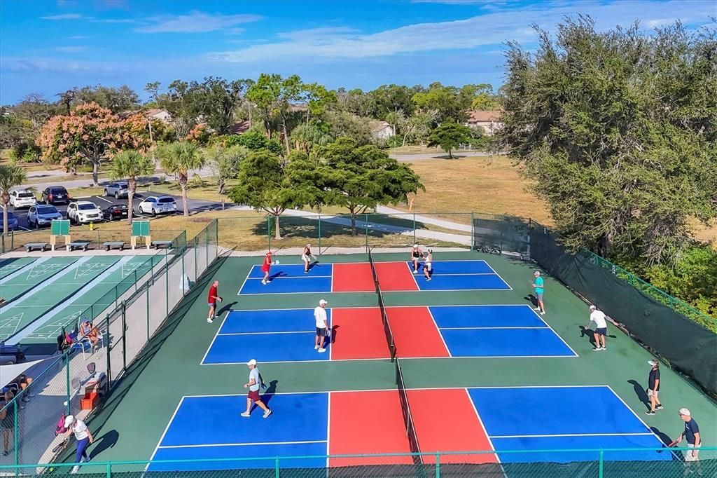 En Venta: $289,000 (2 camas, 2 baños, 1228 Pies cuadrados)