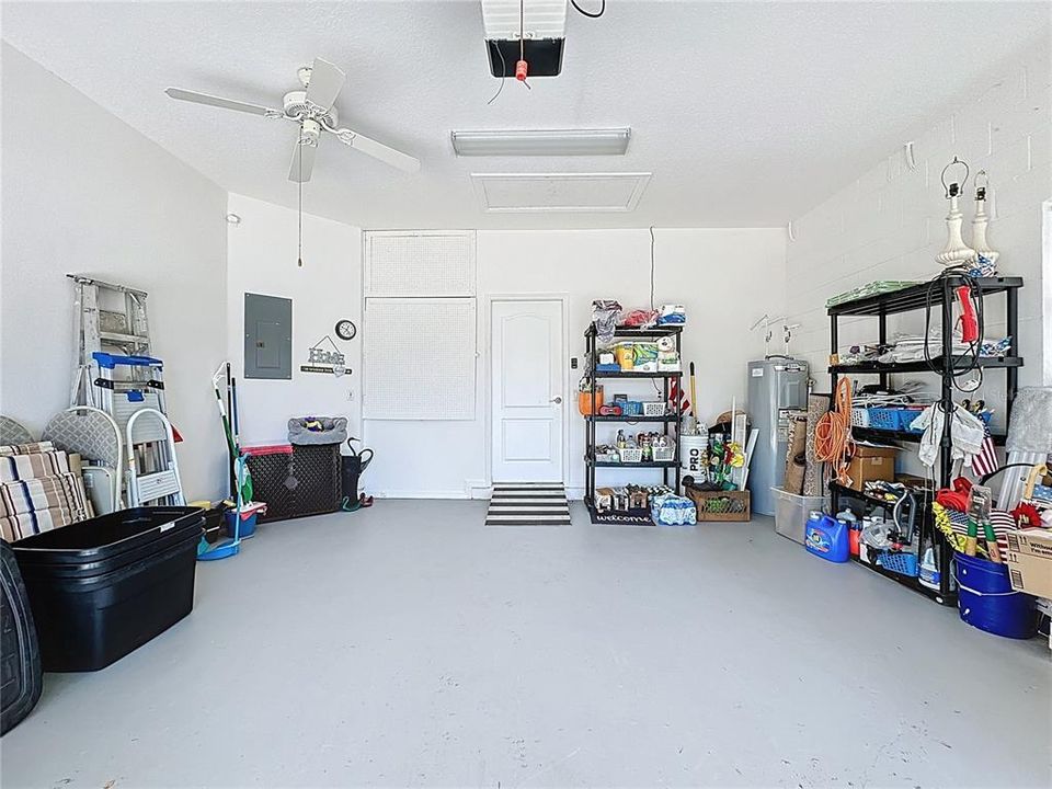 На продажу: $379,000 (3 спален, 2 ванн, 2105 Квадратных фут)