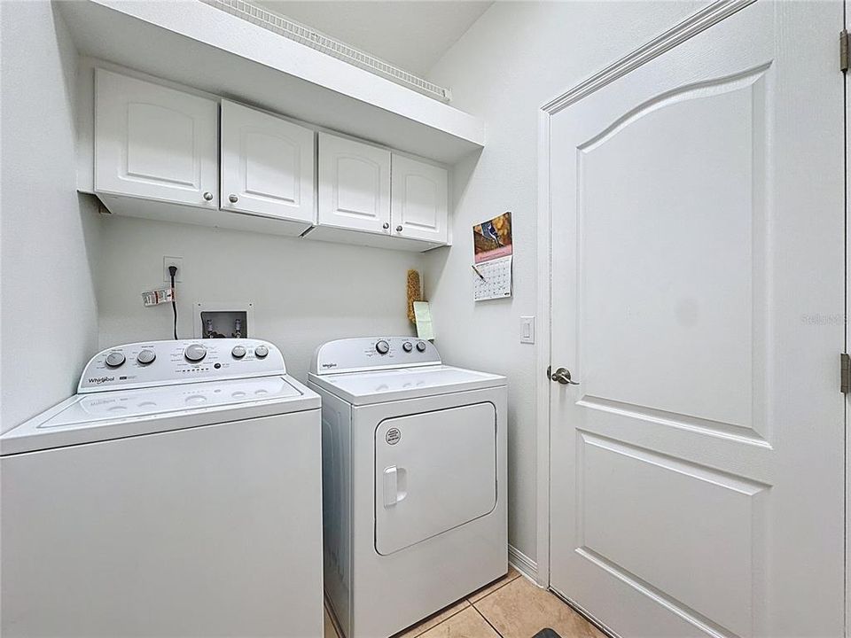 На продажу: $379,000 (3 спален, 2 ванн, 2105 Квадратных фут)