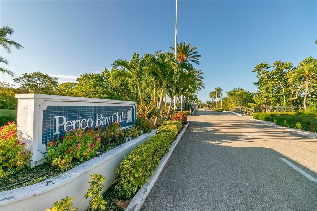 For Sale: $315,000 (2 beds, 2 baths, 1096 Square Feet)