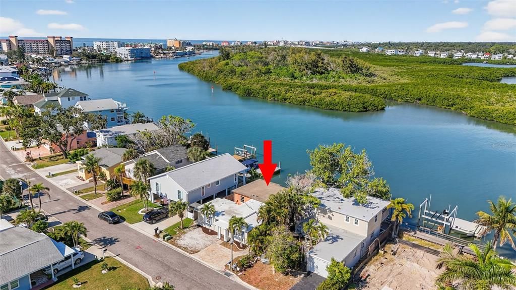 For Sale: $648,000 (4 beds, 2 baths, 1649 Square Feet)