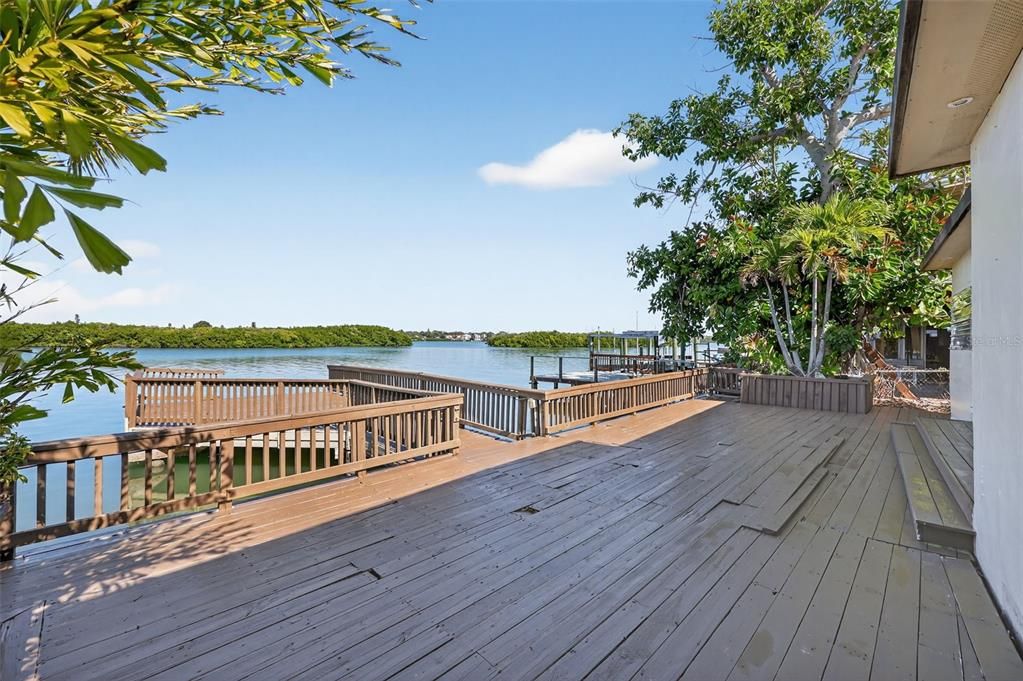 For Sale: $648,000 (4 beds, 2 baths, 1649 Square Feet)