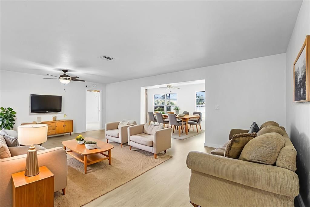 En Venta: $259,899 (3 camas, 2 baños, 1539 Pies cuadrados)