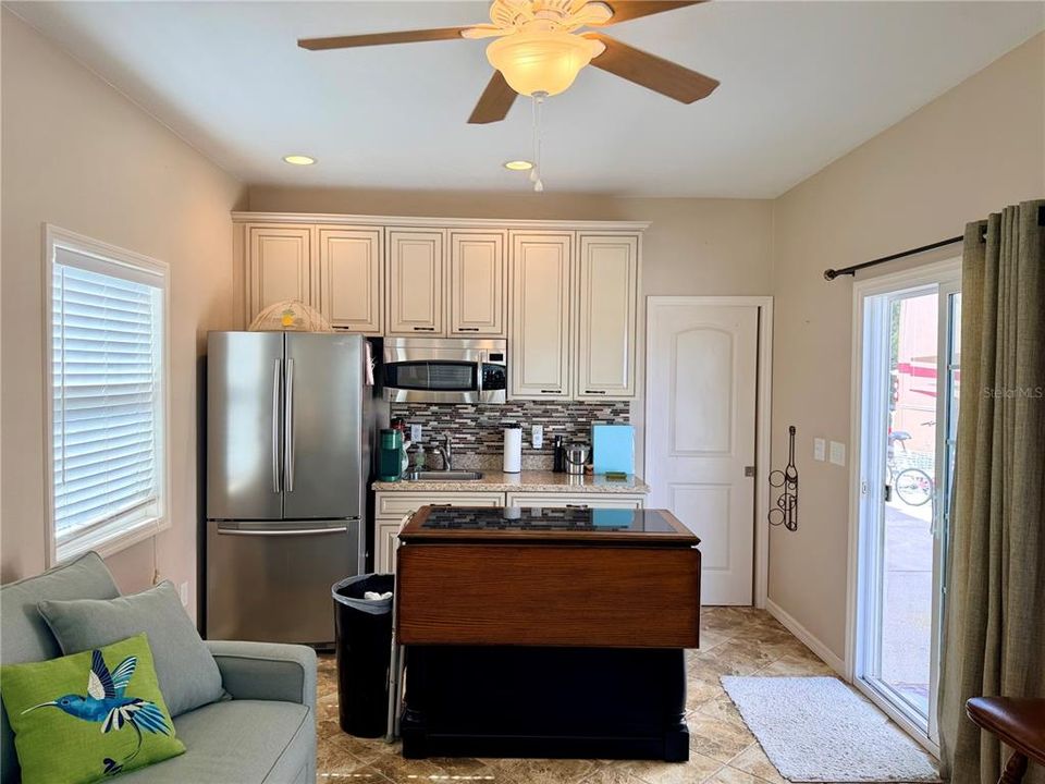 En Venta: $204,900 (0.12 acres)