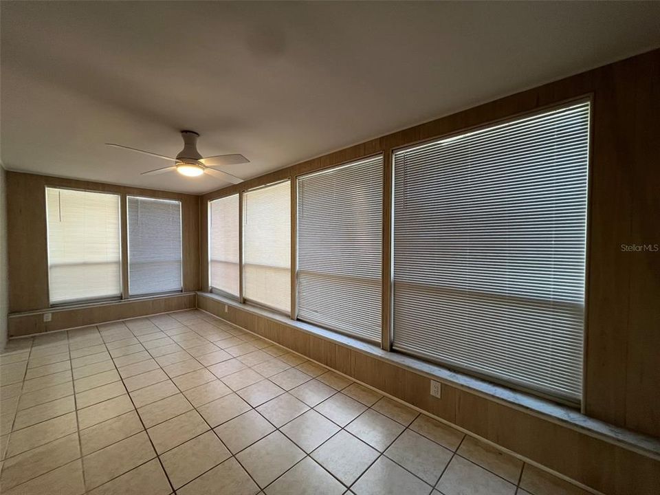 For Rent: $1,850 (2 beds, 2 baths, 1228 Square Feet)