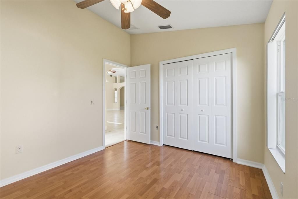 待售: $560,000 (4 贝兹, 3 浴室, 2476 平方英尺)