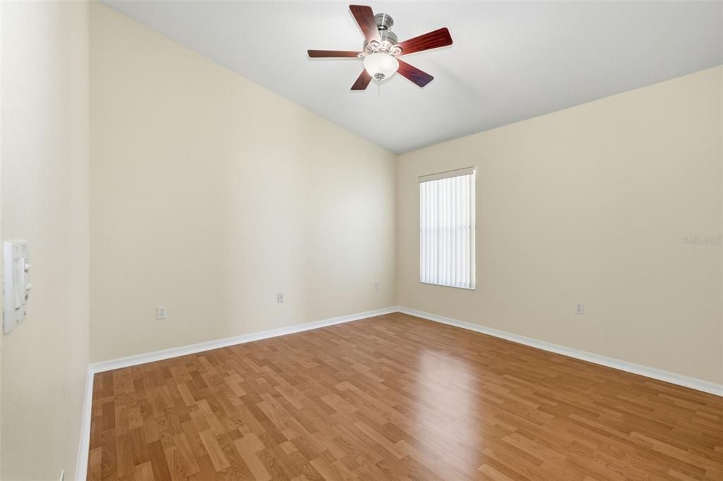 待售: $560,000 (4 贝兹, 3 浴室, 2476 平方英尺)