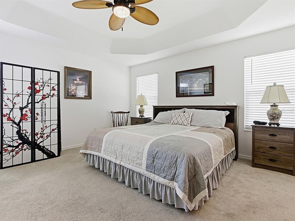 На продажу: $397,000 (4 спален, 2 ванн, 2003 Квадратных фут)