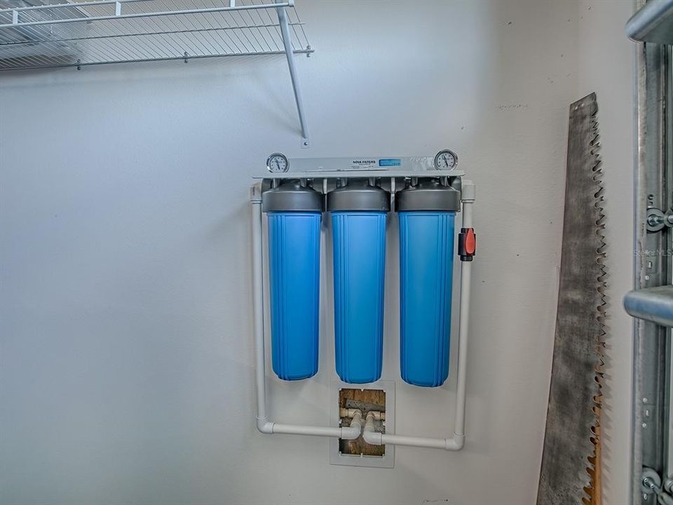 На продажу: $397,000 (4 спален, 2 ванн, 2003 Квадратных фут)