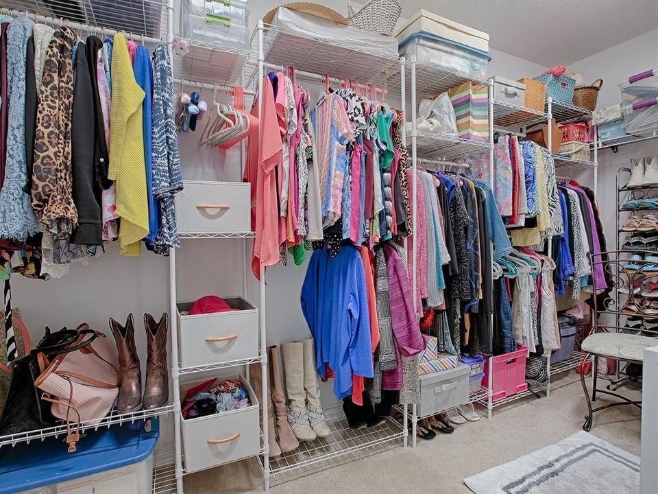 На продажу: $397,000 (4 спален, 2 ванн, 2003 Квадратных фут)