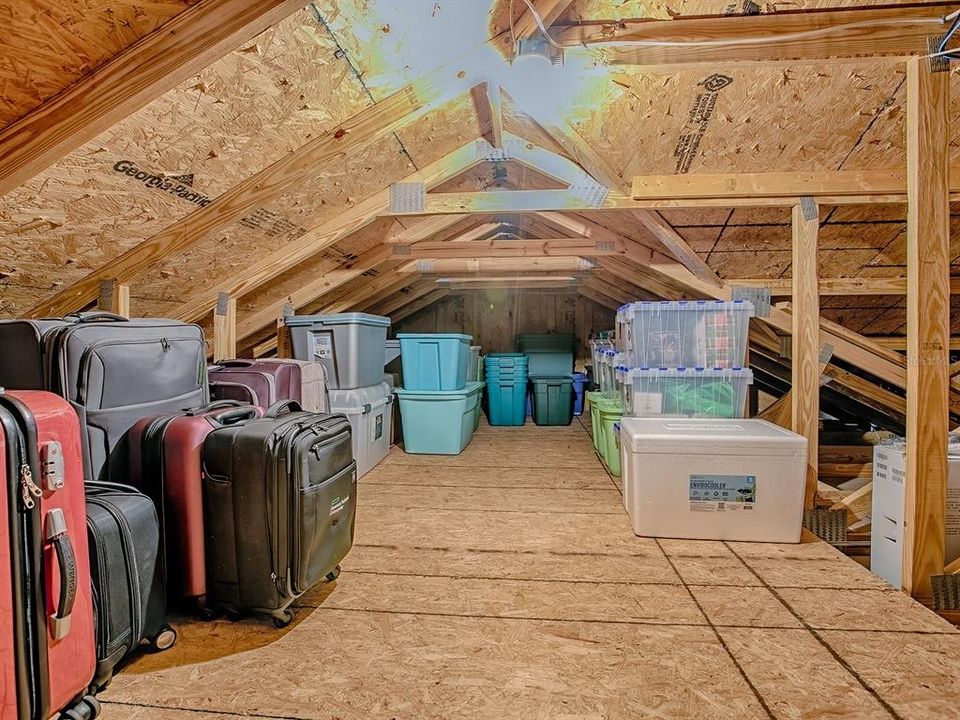 На продажу: $397,000 (4 спален, 2 ванн, 2003 Квадратных фут)