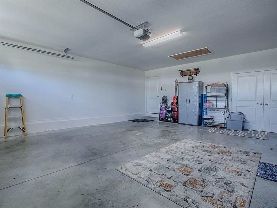 На продажу: $397,000 (4 спален, 2 ванн, 2003 Квадратных фут)