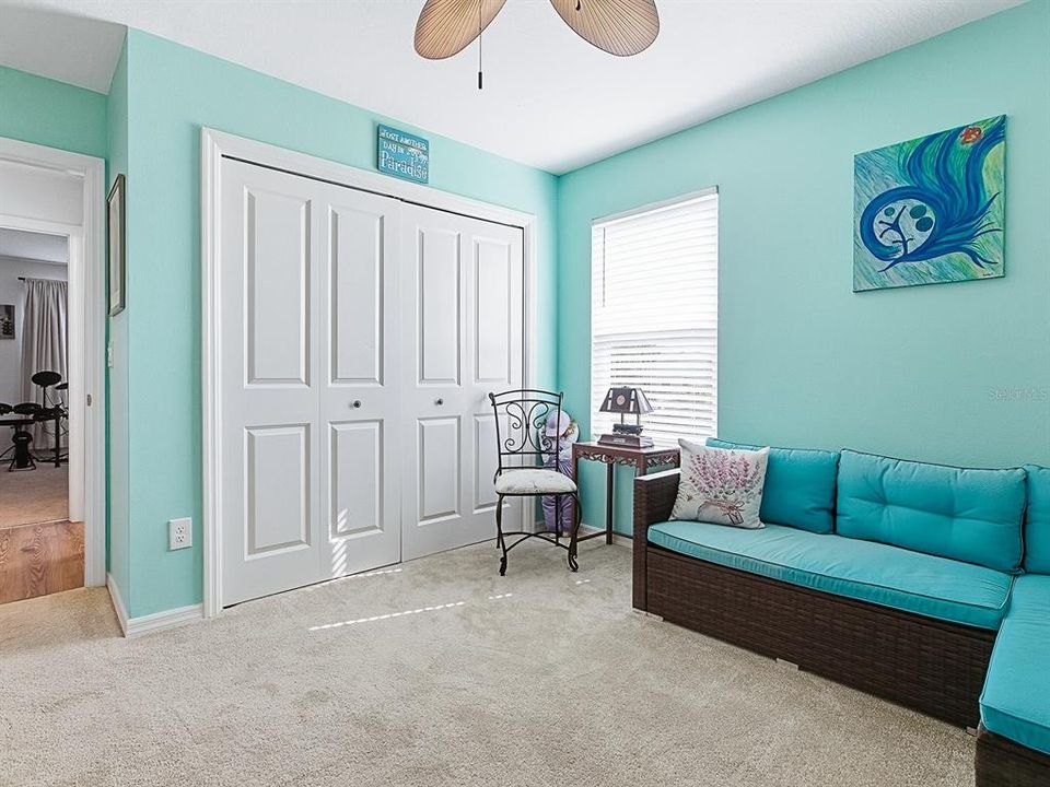 На продажу: $397,000 (4 спален, 2 ванн, 2003 Квадратных фут)