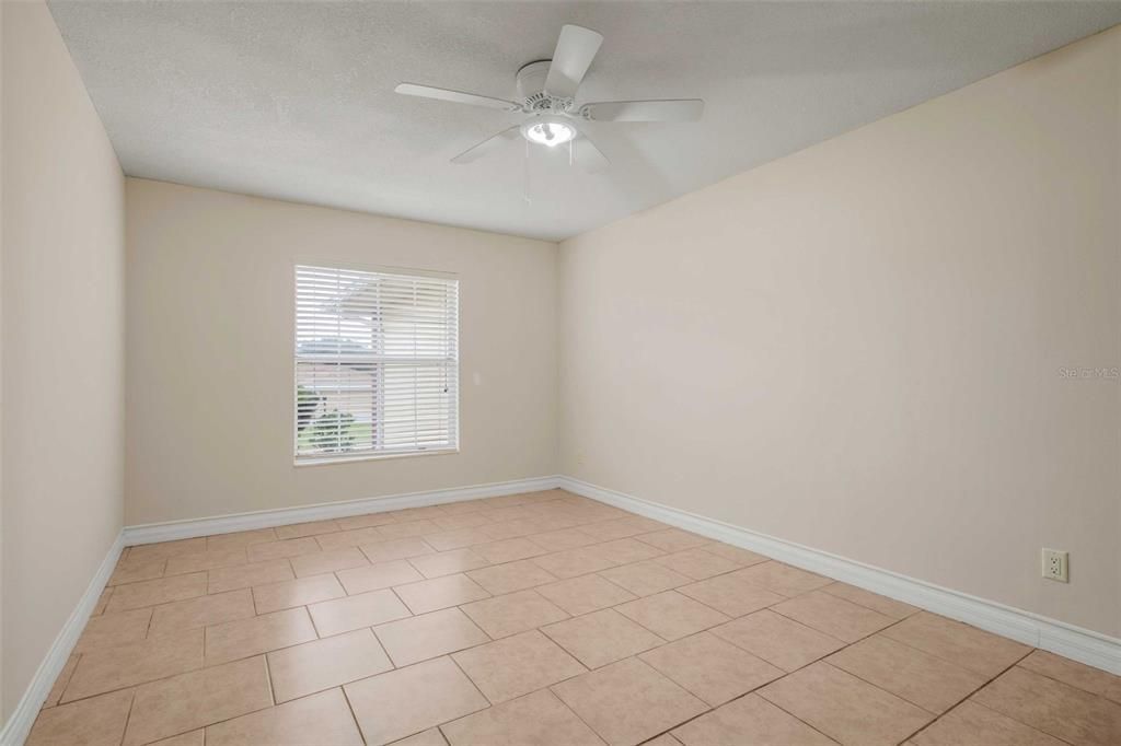 For Sale: $319,000 (3 beds, 2 baths, 1762 Square Feet)