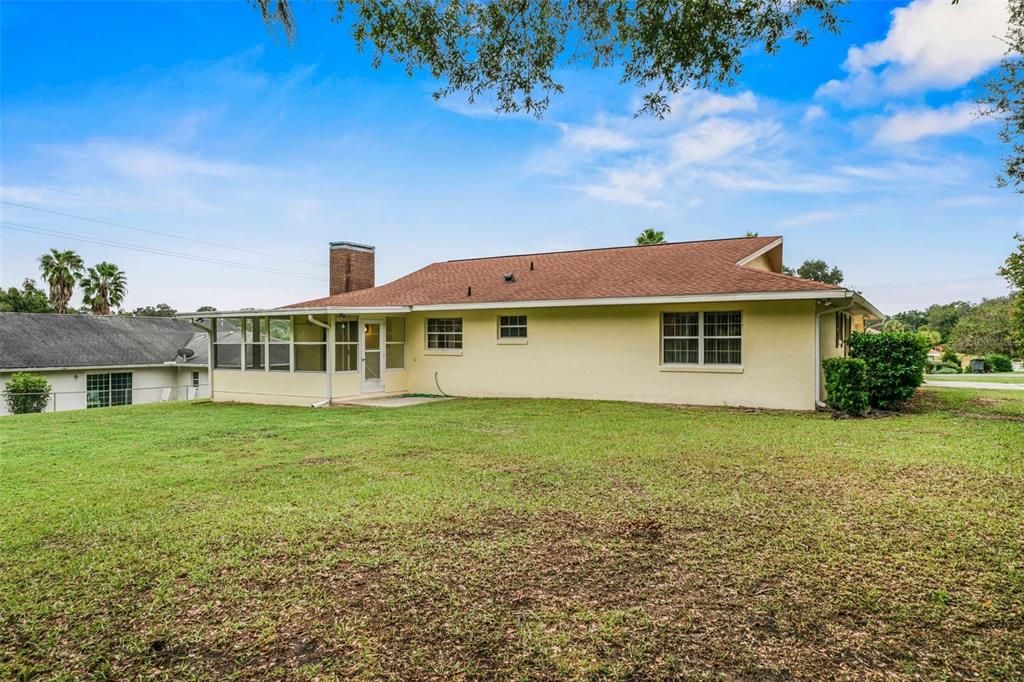 For Sale: $319,000 (3 beds, 2 baths, 1762 Square Feet)