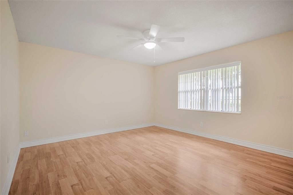 For Sale: $319,000 (3 beds, 2 baths, 1762 Square Feet)