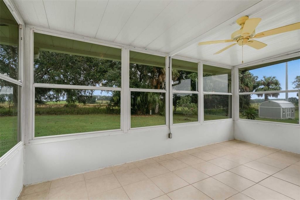 For Sale: $319,000 (3 beds, 2 baths, 1762 Square Feet)